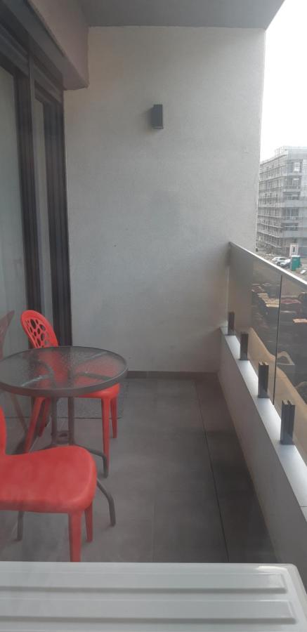 Aqua West Apartment Free Parking- Self Check-In Oradea Exterior photo